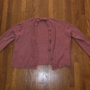 Rose colored cardigan / sweater 🌹🌷